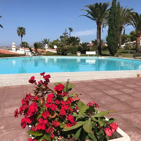 Holiday home Parque Montecarlo Luxury Apartment *
