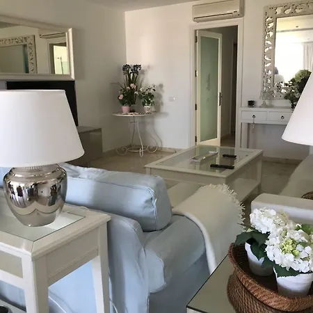 Parque Montecarlo Luxury Apartment * San Bartolomé